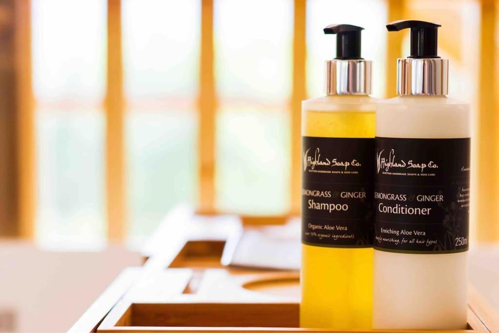 Wild Nurture Eco Luxury Offgrid Log Cabin 포트 윌리엄 외부 사진