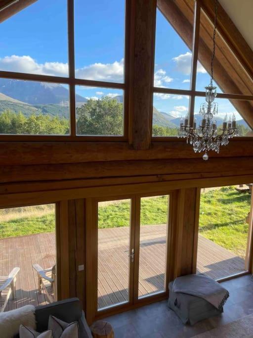 Wild Nurture Eco Luxury Offgrid Log Cabin 포트 윌리엄 외부 사진